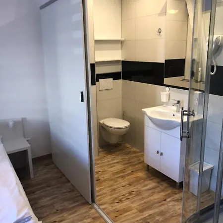 بيت ضيافة Center *